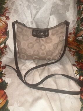 *Auction* Coach Ashley Dotted Op Art Mini Crossbody Bag Khaki Beige Signature